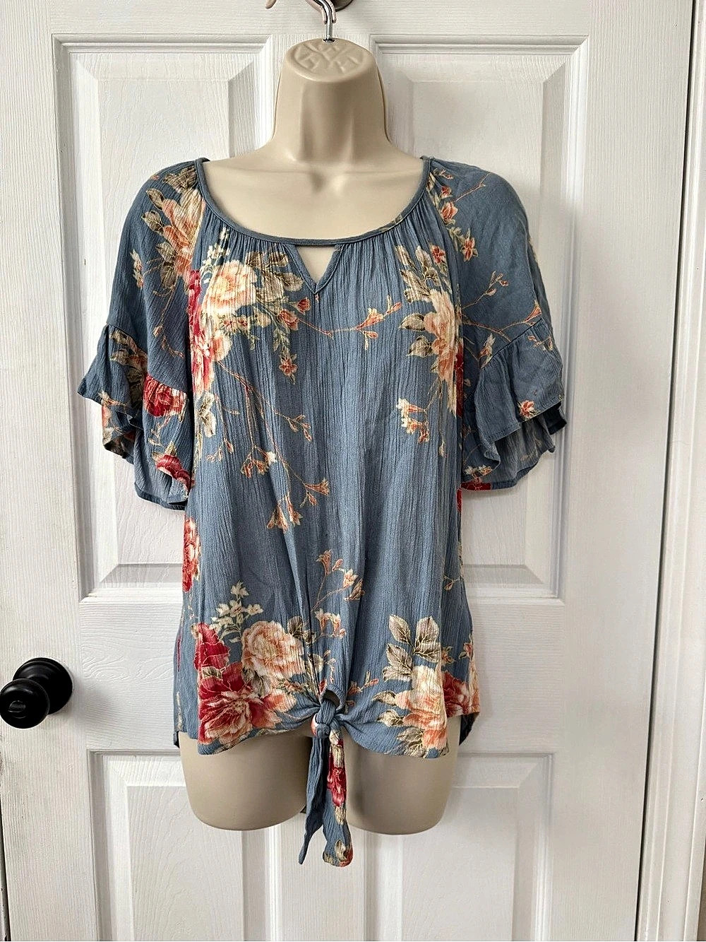 Maurices Floral Ruffle Sleeve Tie-Front Blouse Size S
